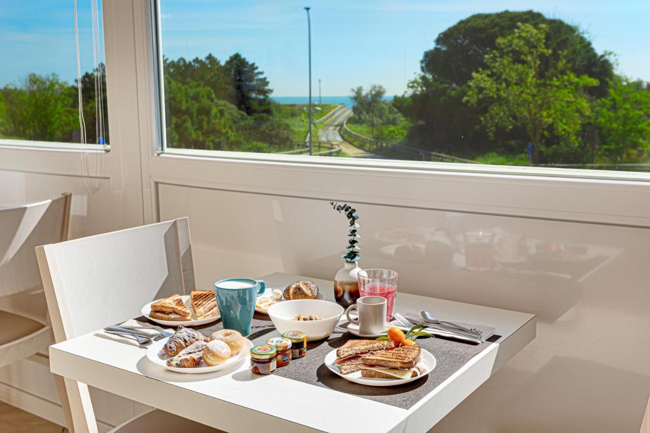 Hotel-Residence-B&B Le Dune Beach Service Included ليدو أدريانو المظهر الخارجي الصورة