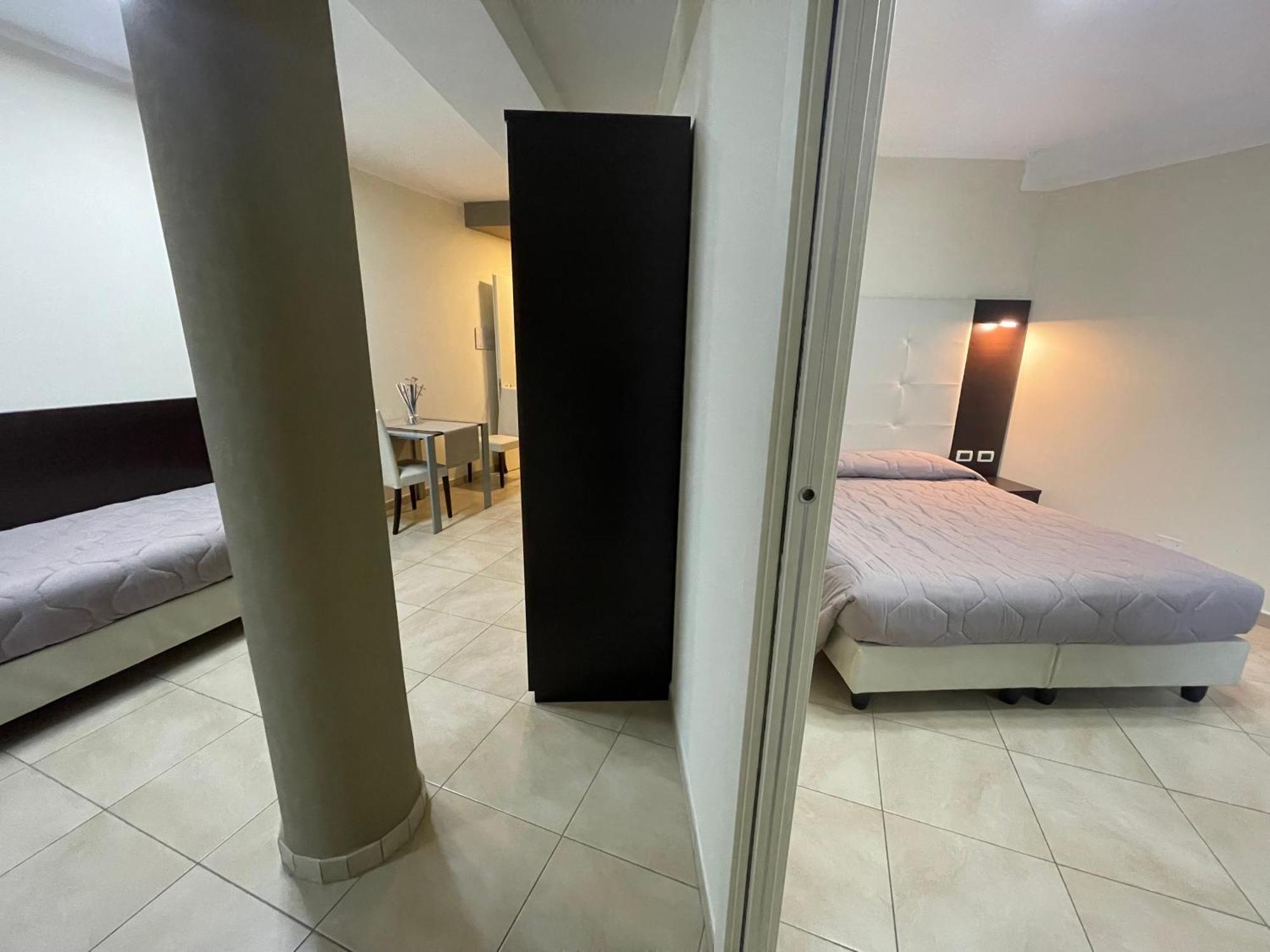 Hotel-Residence-B&B Le Dune Beach Service Included ليدو أدريانو المظهر الخارجي الصورة