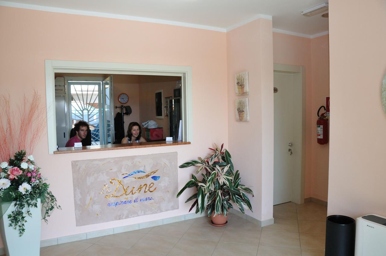 Hotel-Residence-B&B Le Dune Beach Service Included ليدو أدريانو المظهر الخارجي الصورة