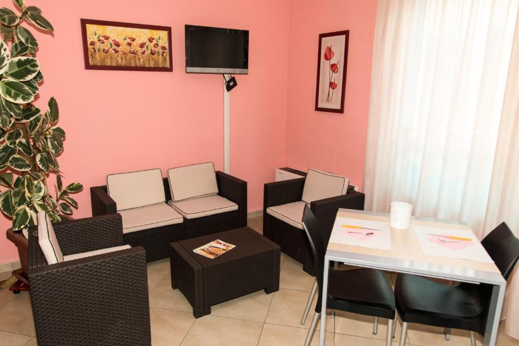 Hotel-Residence-B&B Le Dune Beach Service Included ليدو أدريانو المظهر الخارجي الصورة