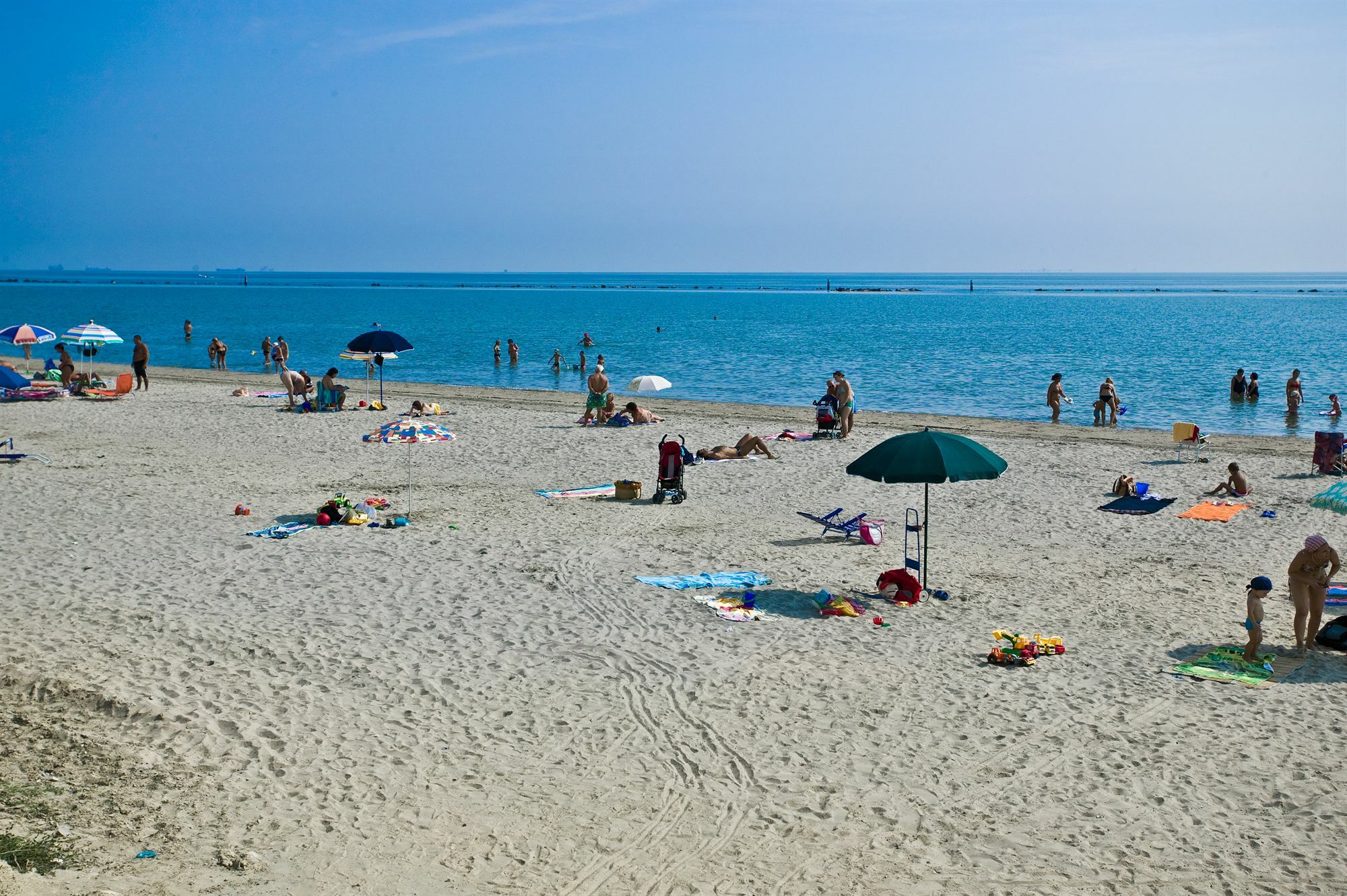 Hotel-Residence-B&B Le Dune Beach Service Included ليدو أدريانو المظهر الخارجي الصورة