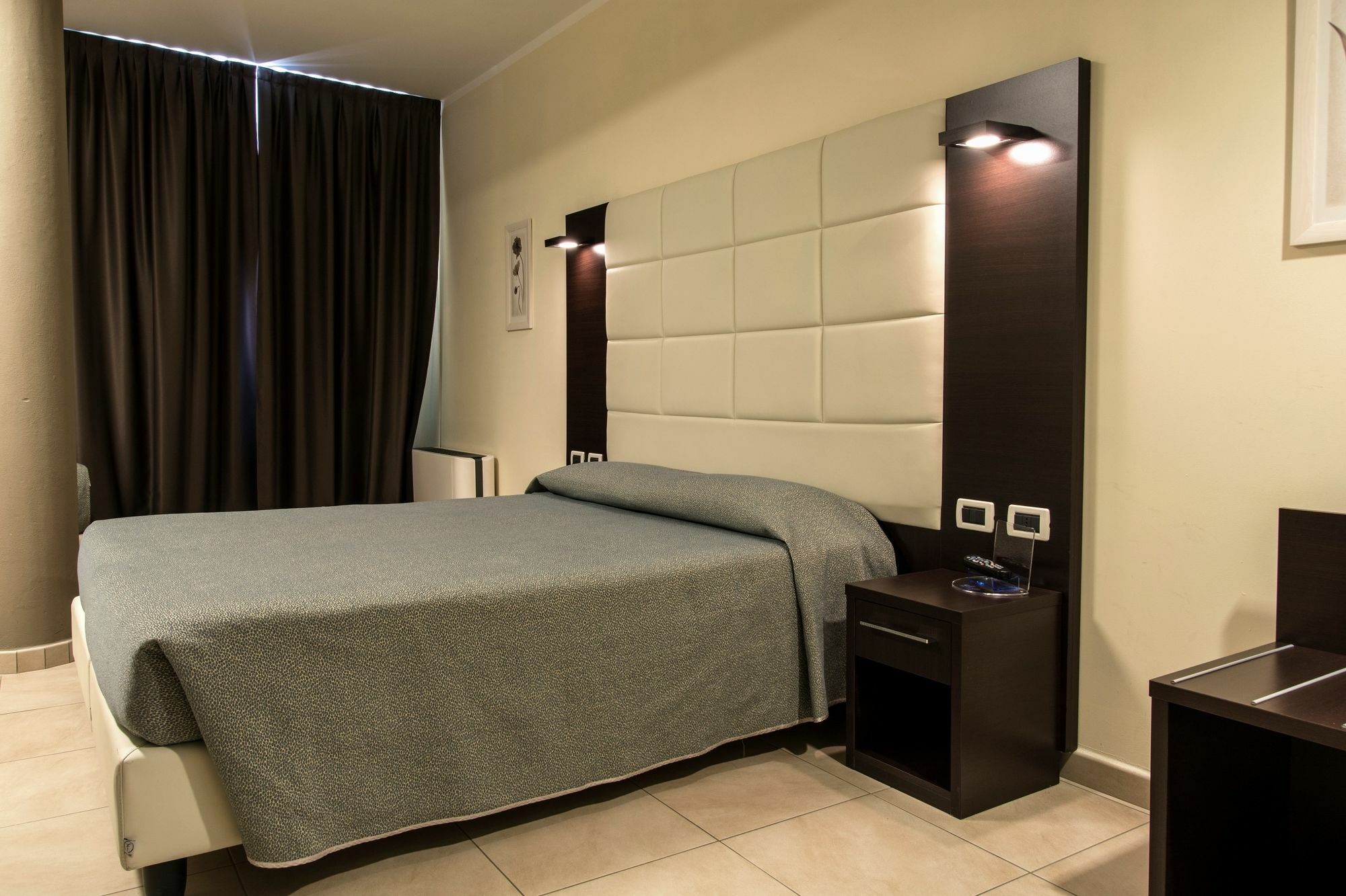 Hotel-Residence-B&B Le Dune Beach Service Included ليدو أدريانو المظهر الخارجي الصورة
